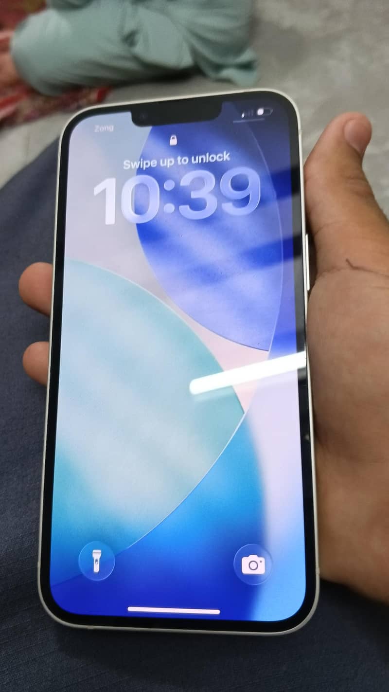 Apple iPhone 13 2
