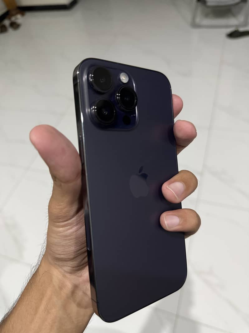 14 pro max 4
