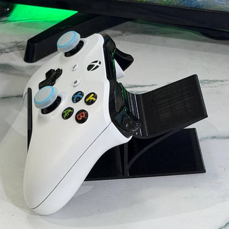 Xbox Remote Controller Holder (Black/White) 6