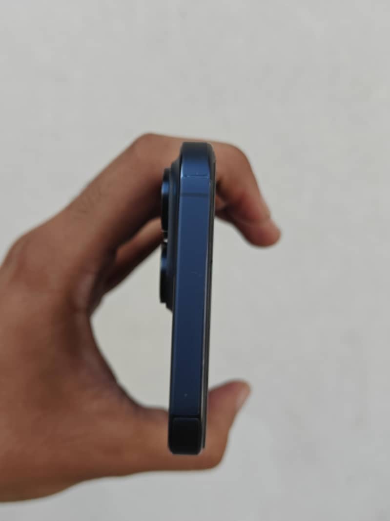 Apple iPhone 15 Pro Max 5