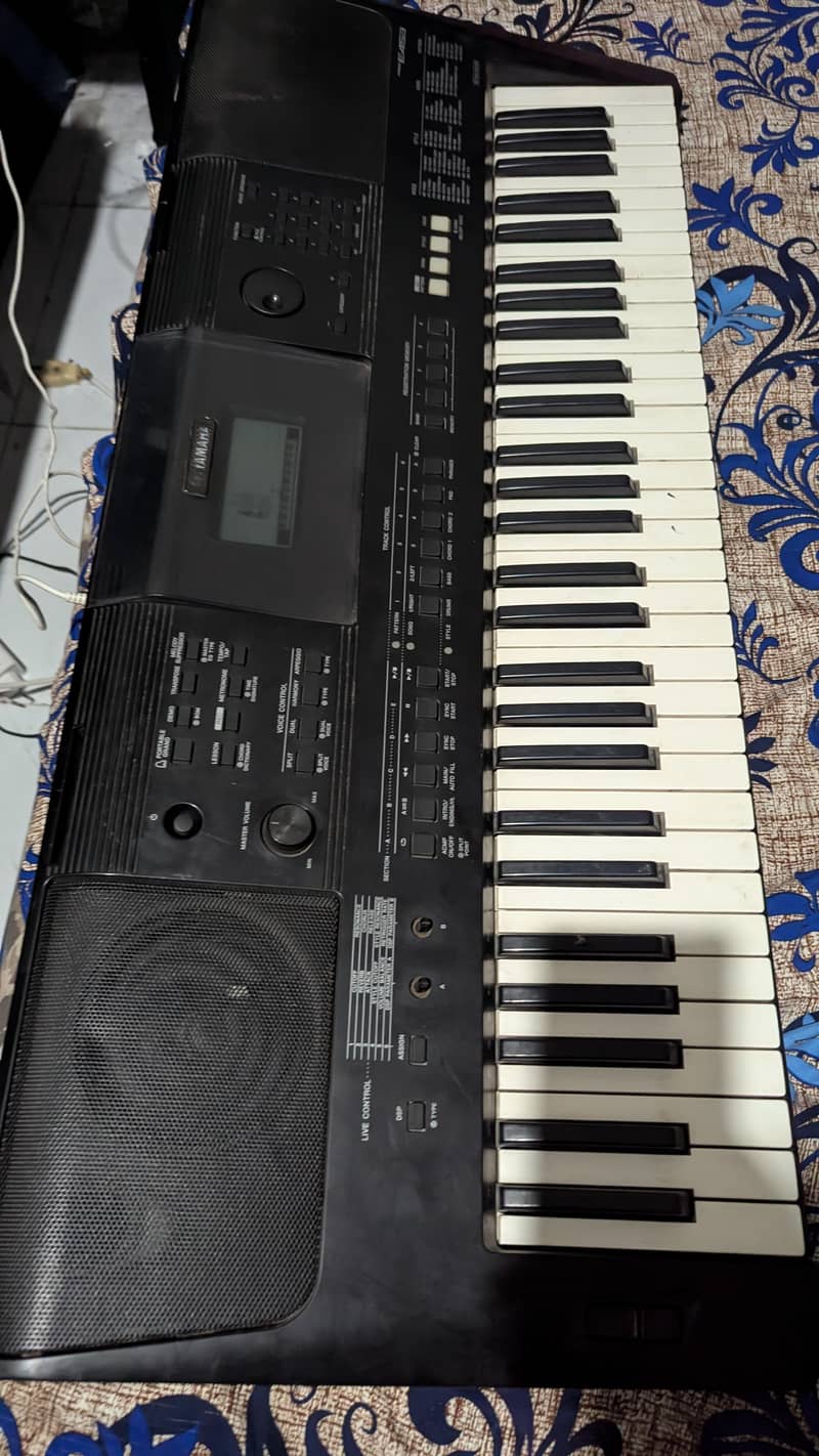 Yamaha E 453 3