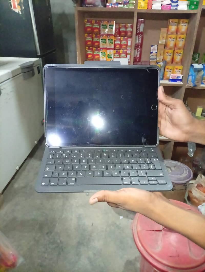 IPAD SERIES 8