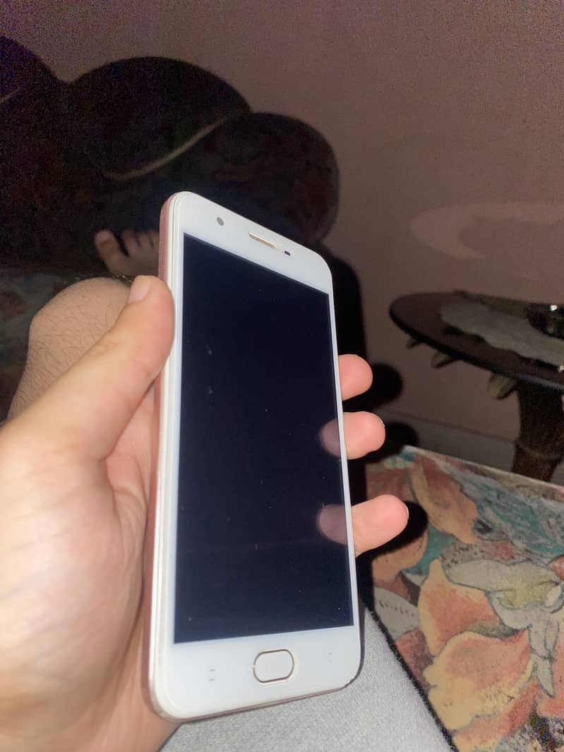OPPO A57 2