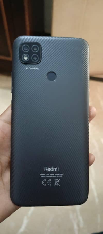 Xiaomi Redmi 9C     3/64 . . . small line on display. .