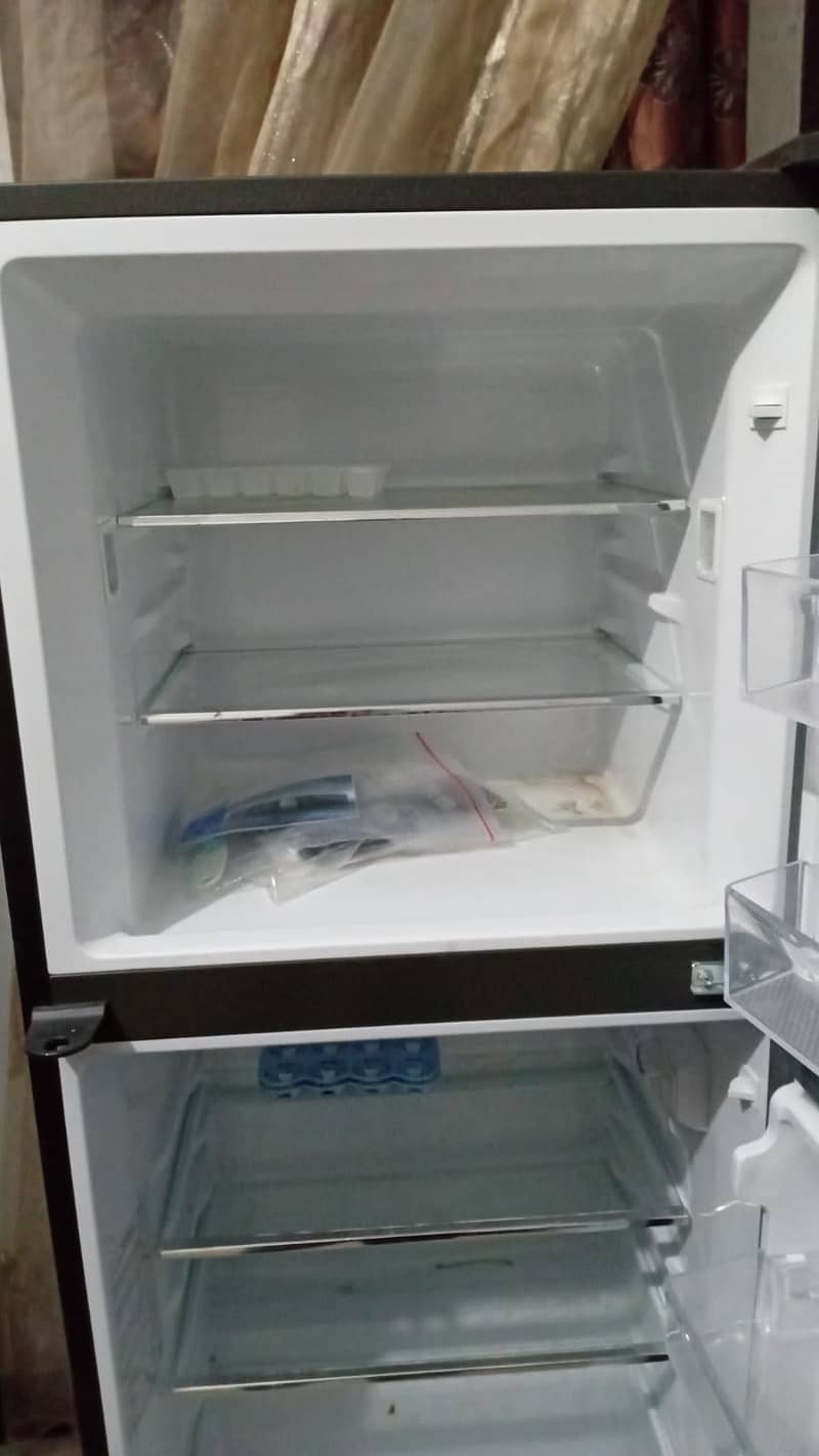 Refrigerator 4