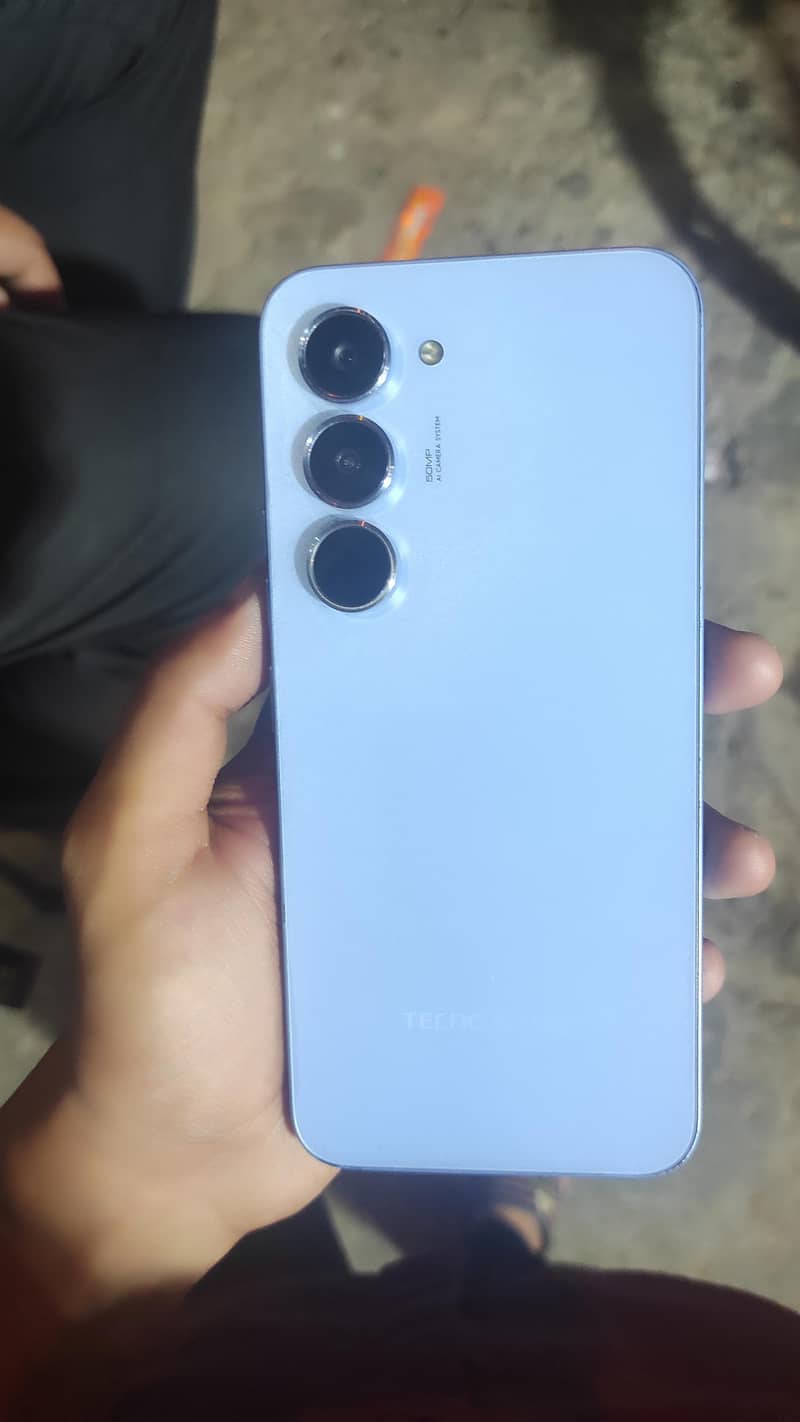 Techno spark 40 pro 3