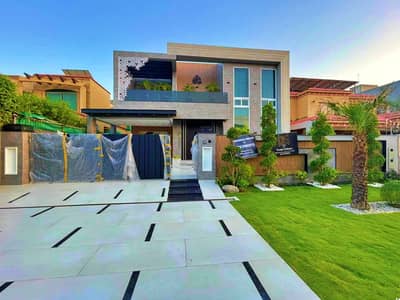SYED BROTHERS PROUDLY OFFERS: 1-Kanal Elegant Furnished Bungalow With Basement and Cinema Is Available In The Best Block Of DHA Lahore.