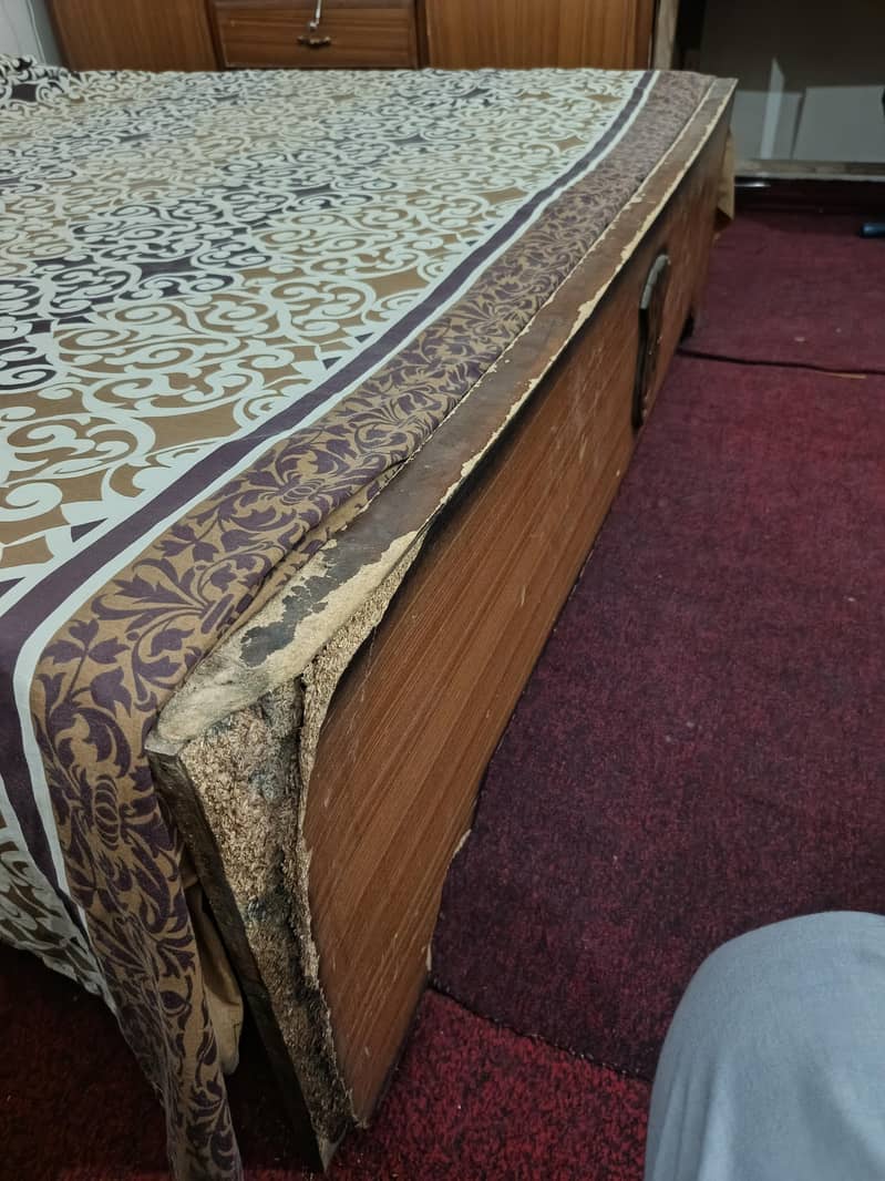 Queen size Double bed 5