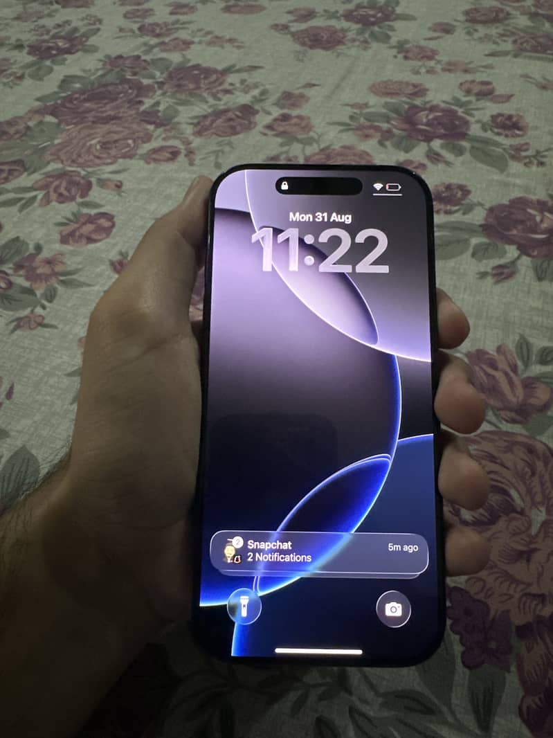 Apple iPhone 16 Pro 5