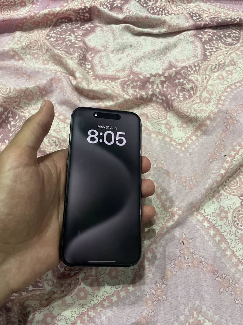 Apple iPhone 15 Pro 2