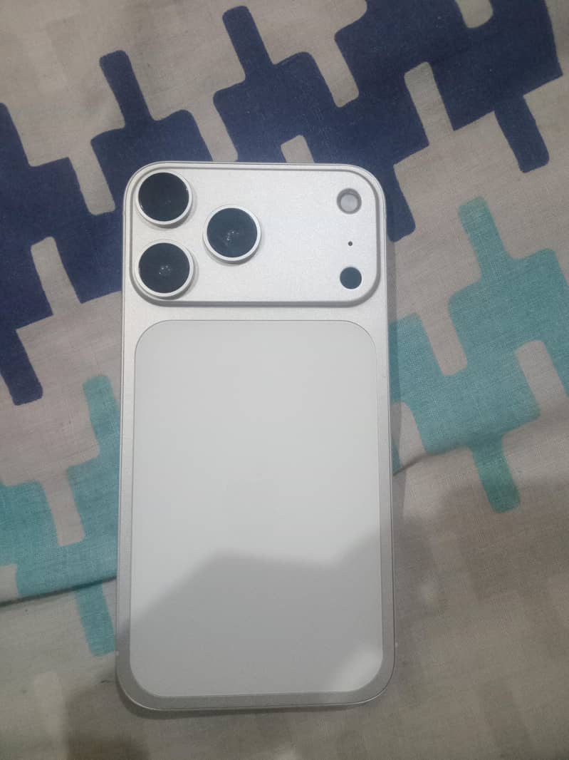 Apple iPhone 11 0