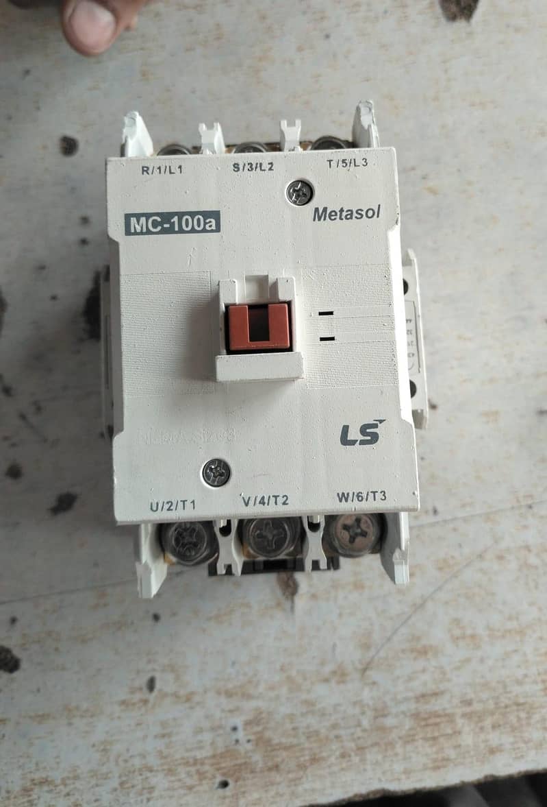Electric cercut breakers 3