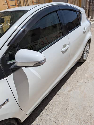 Toyota Aqua 2013