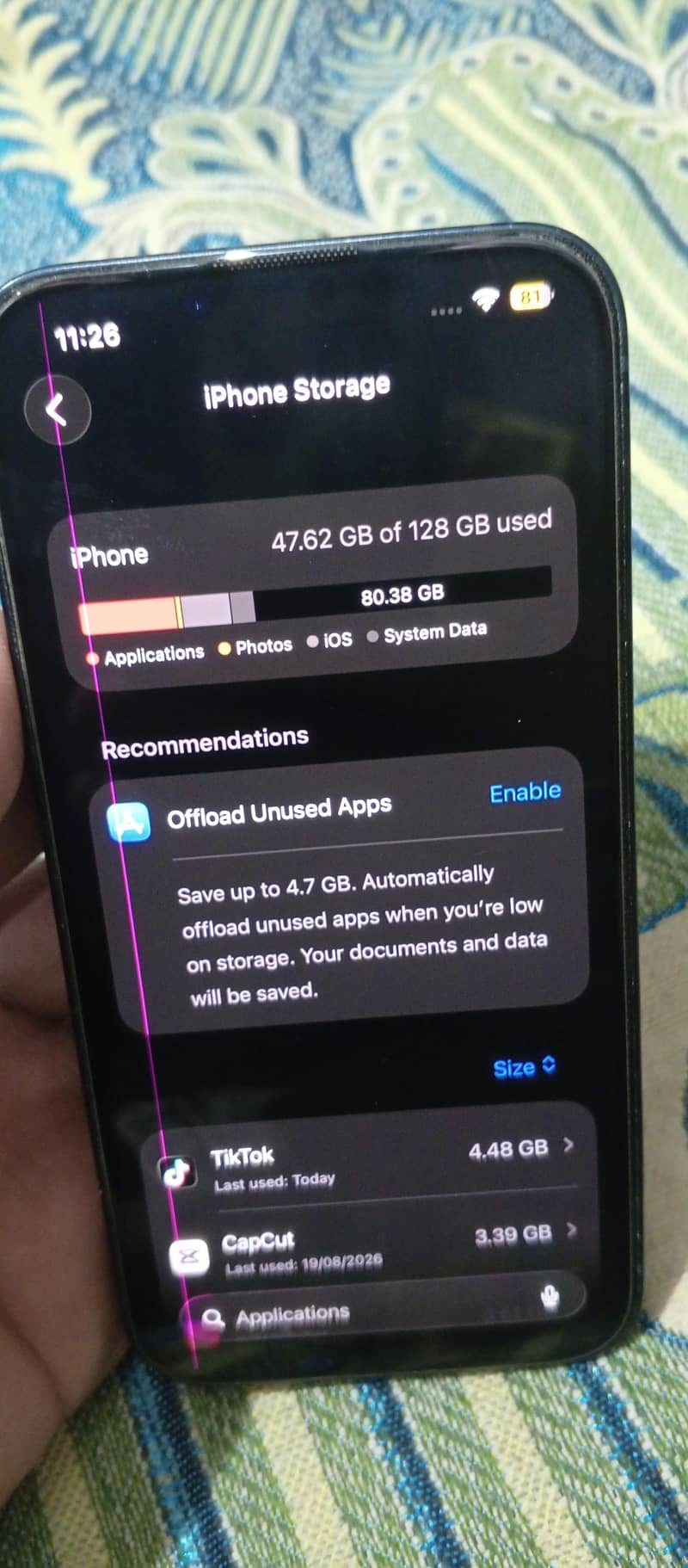 Apple iPhone 13 8