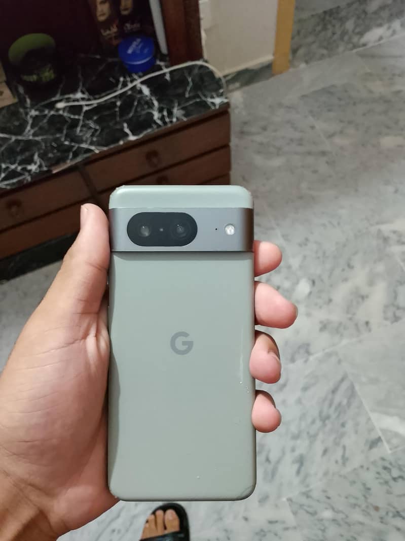 Google Pixel 8 1