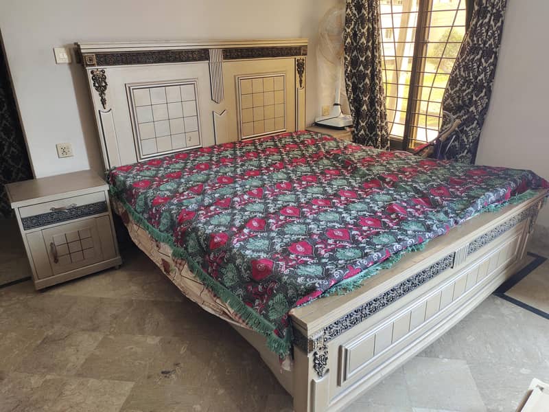 Bed and Dressing 1