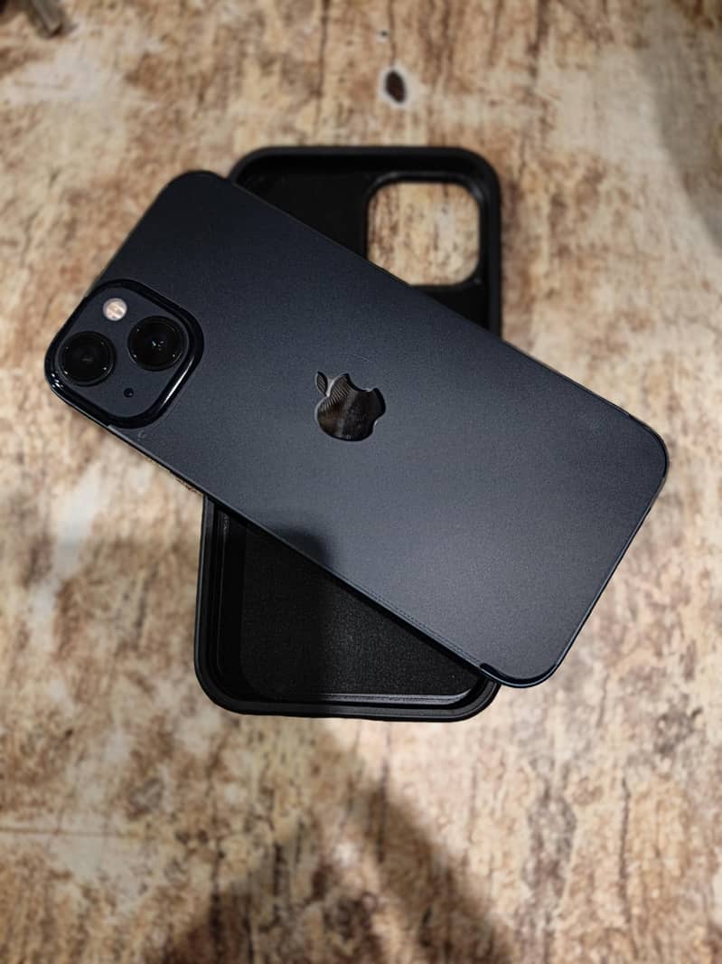 Apple iPhone 13 2
