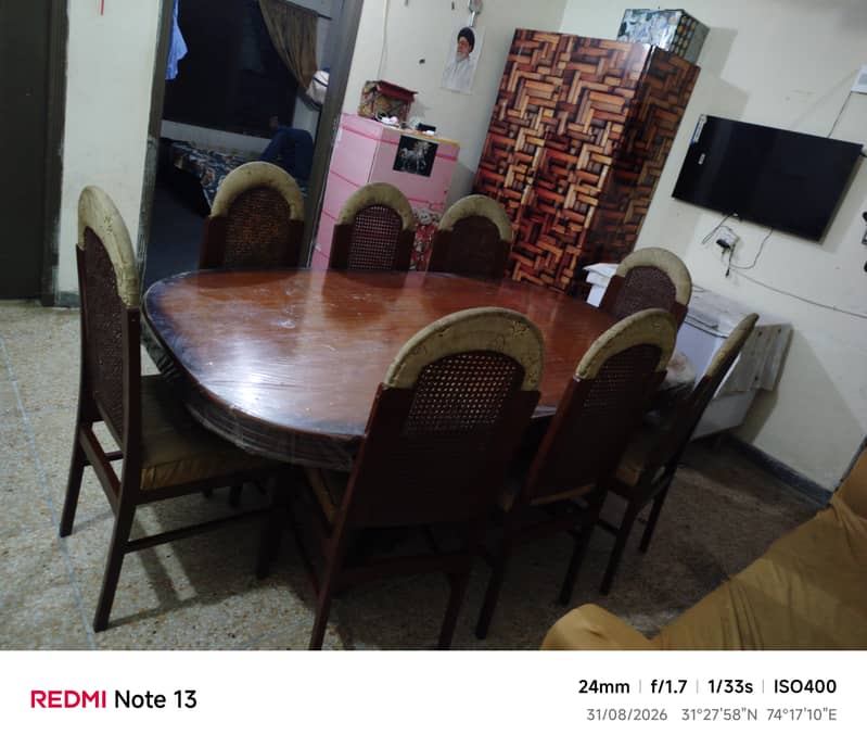 Dining table with 8 chairs 1