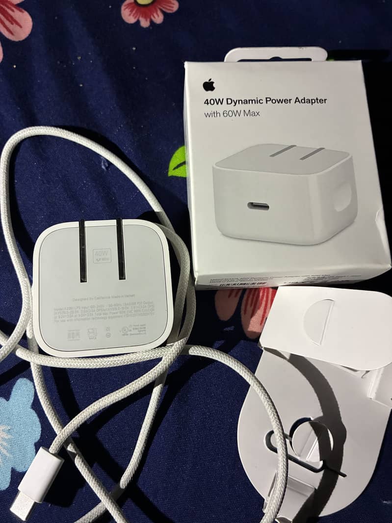 Apple 40W Dynamic Adapter 2