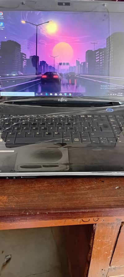 Fajistu laptop core i3 5th gen 4gb ram