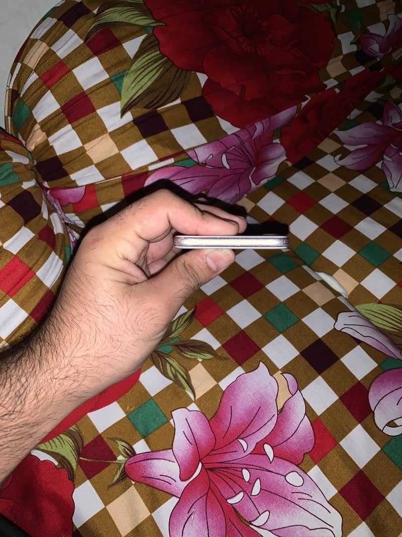 Apple iPhone 7 6