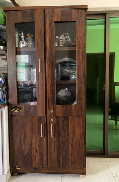 divider/cupboard