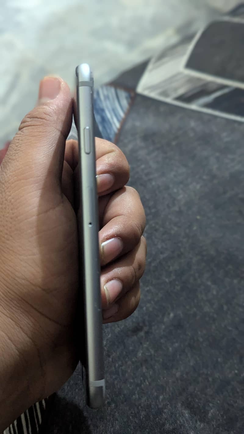 Apple iPhone 6 3