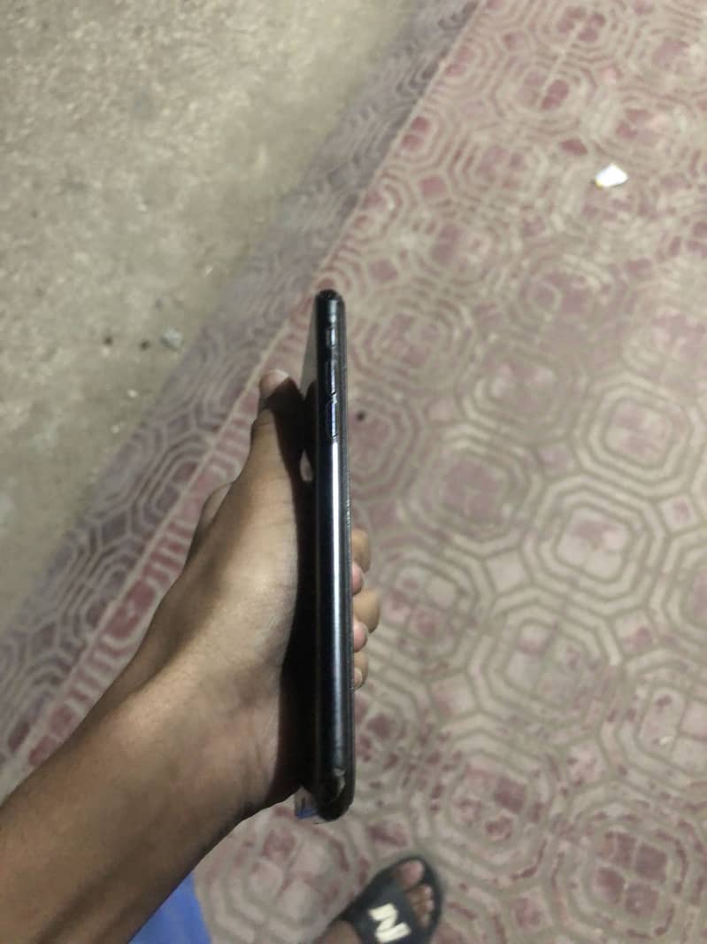 Apple iPhone X 2