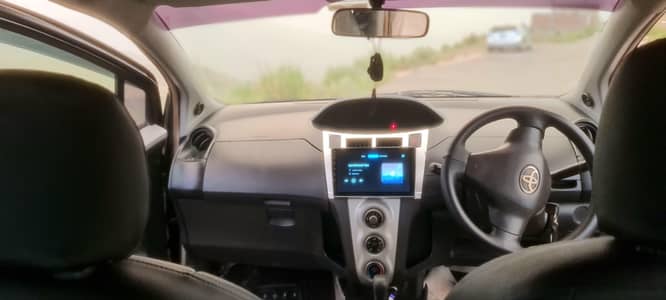 Toyota Vitz 2012