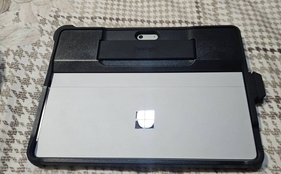 Microsoft Surface Go 2 3