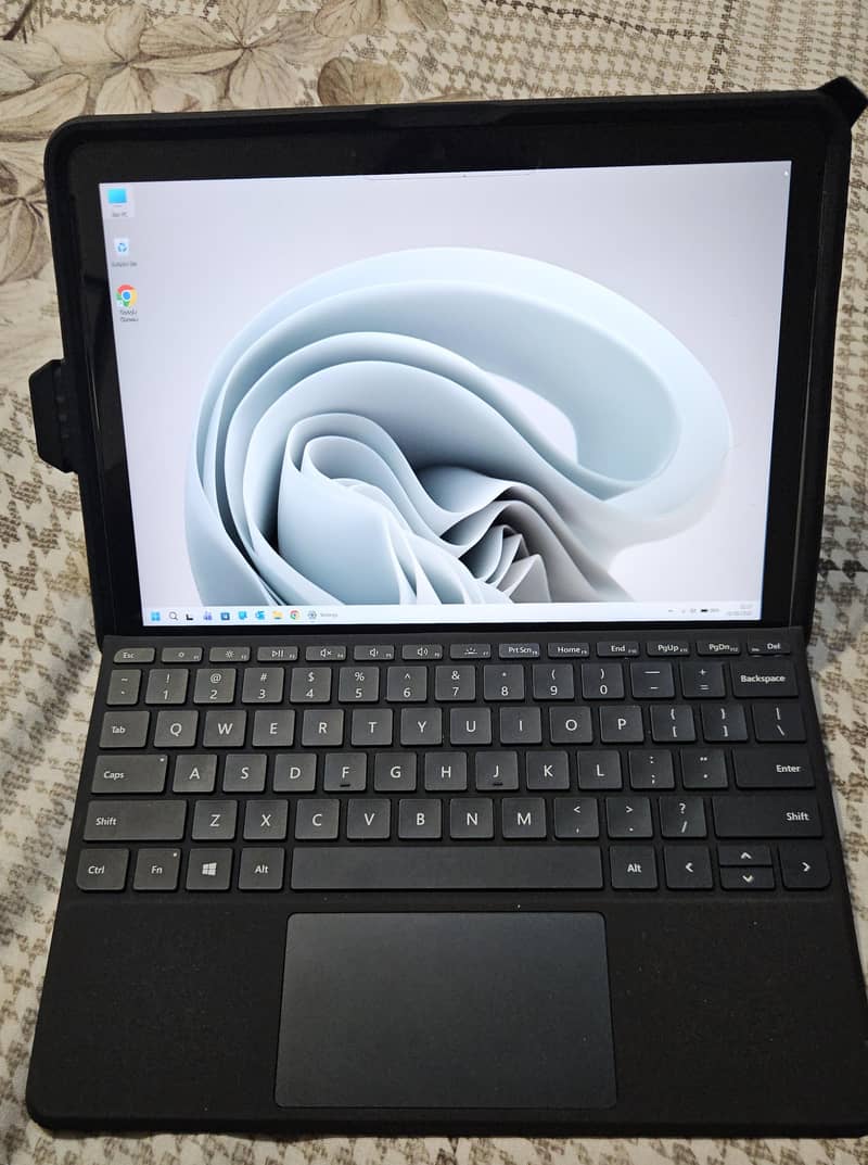 Microsoft Surface Go 2 4
