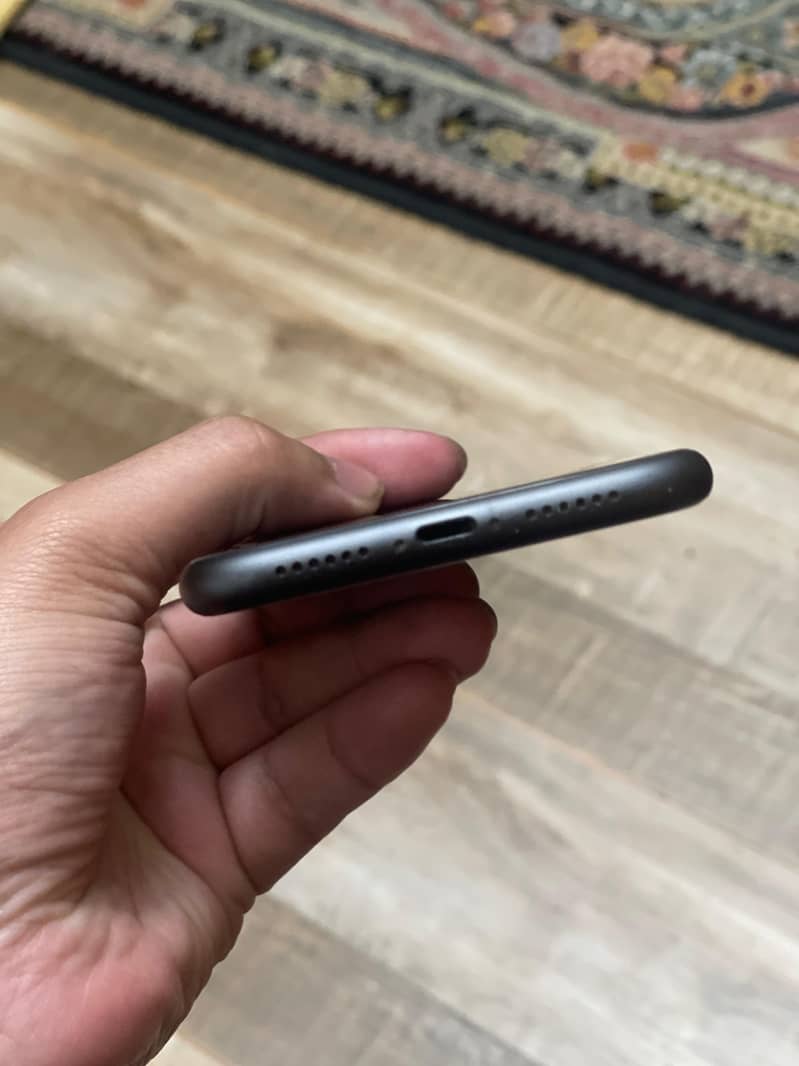 Apple iPhone 11 2