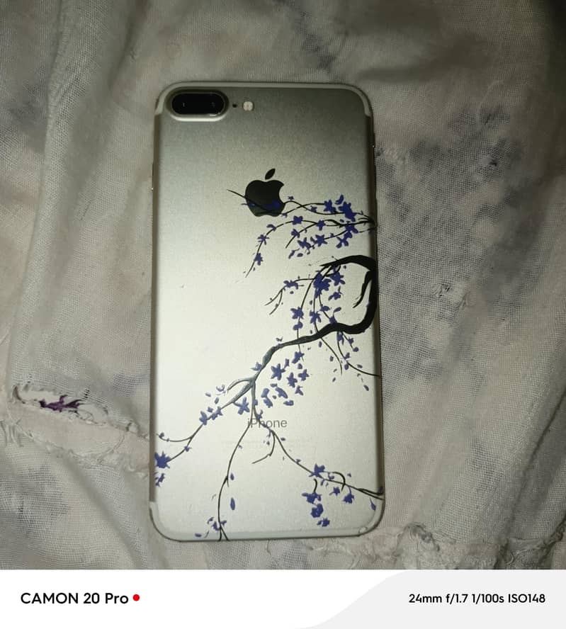 Apple iPhone 7 Plus 1