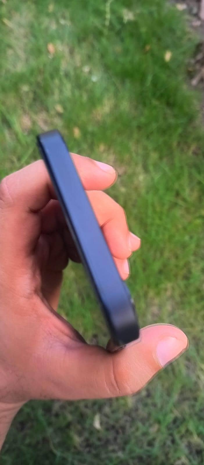 Apple iPhone 12 3