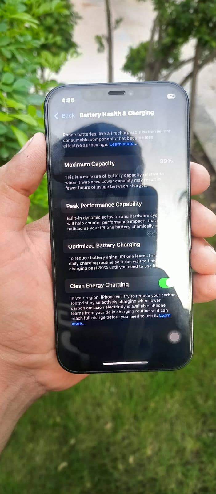 Apple iPhone 12 4