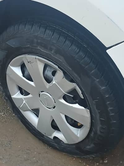 Daihatsu Mira 2012