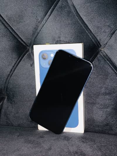 Apple iPhone 13
