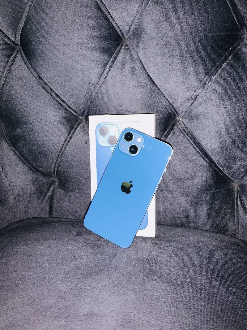 Apple iPhone 13 4