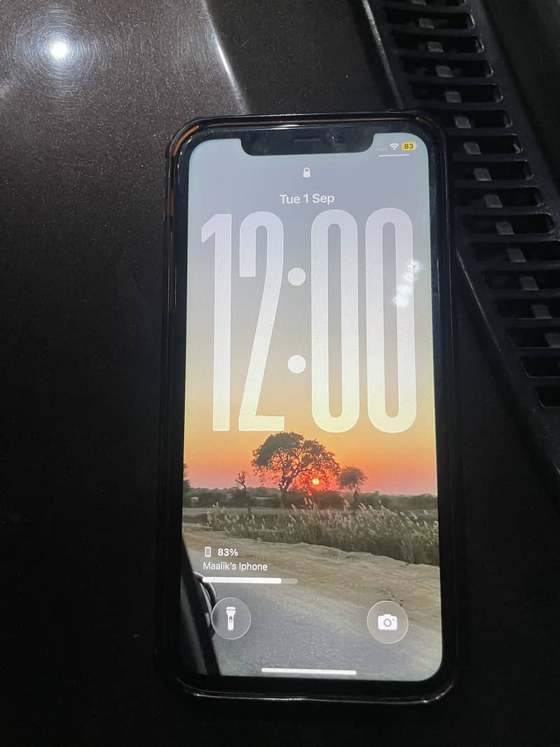Apple iPhone 11 0