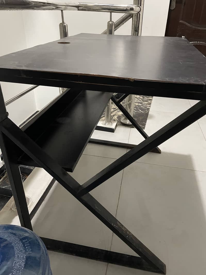 Computer PC gaming table 1