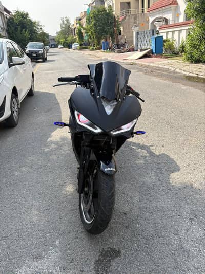 r3 replica 400cc heavy bike just like new