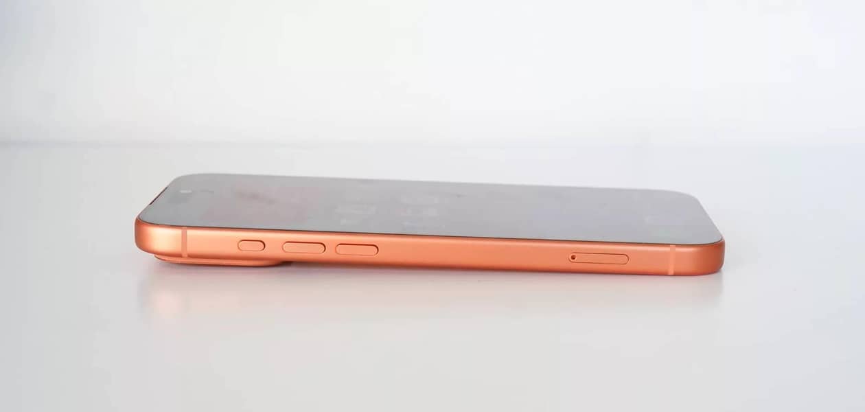 Apple iPhone 17 Pro Max 1