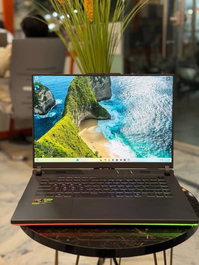 ASUS ROG STRIX G16 RYZEN9 8945HX64GBDDR5 RHM 2TBSSD RTX5070 8GB