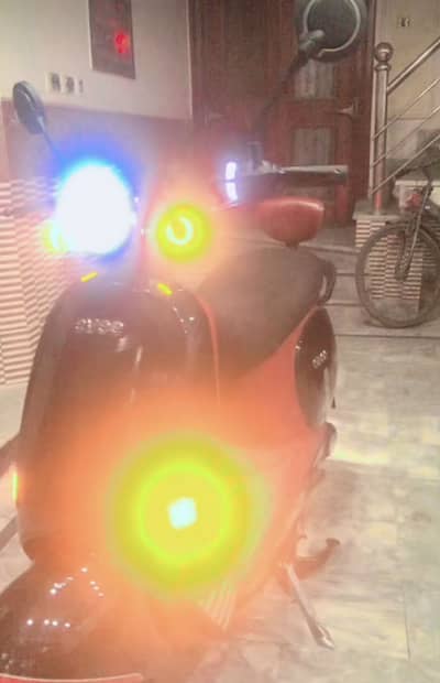 Evee Scooty Condition 10/10  Added Seat Cover