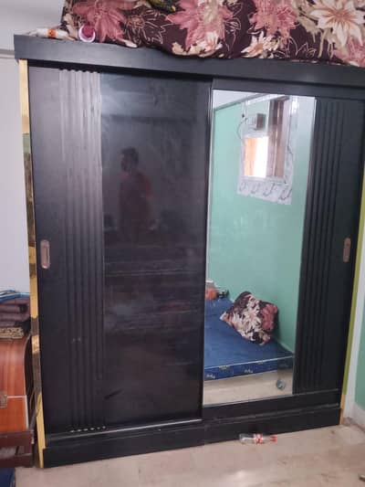 sliding wardrobe