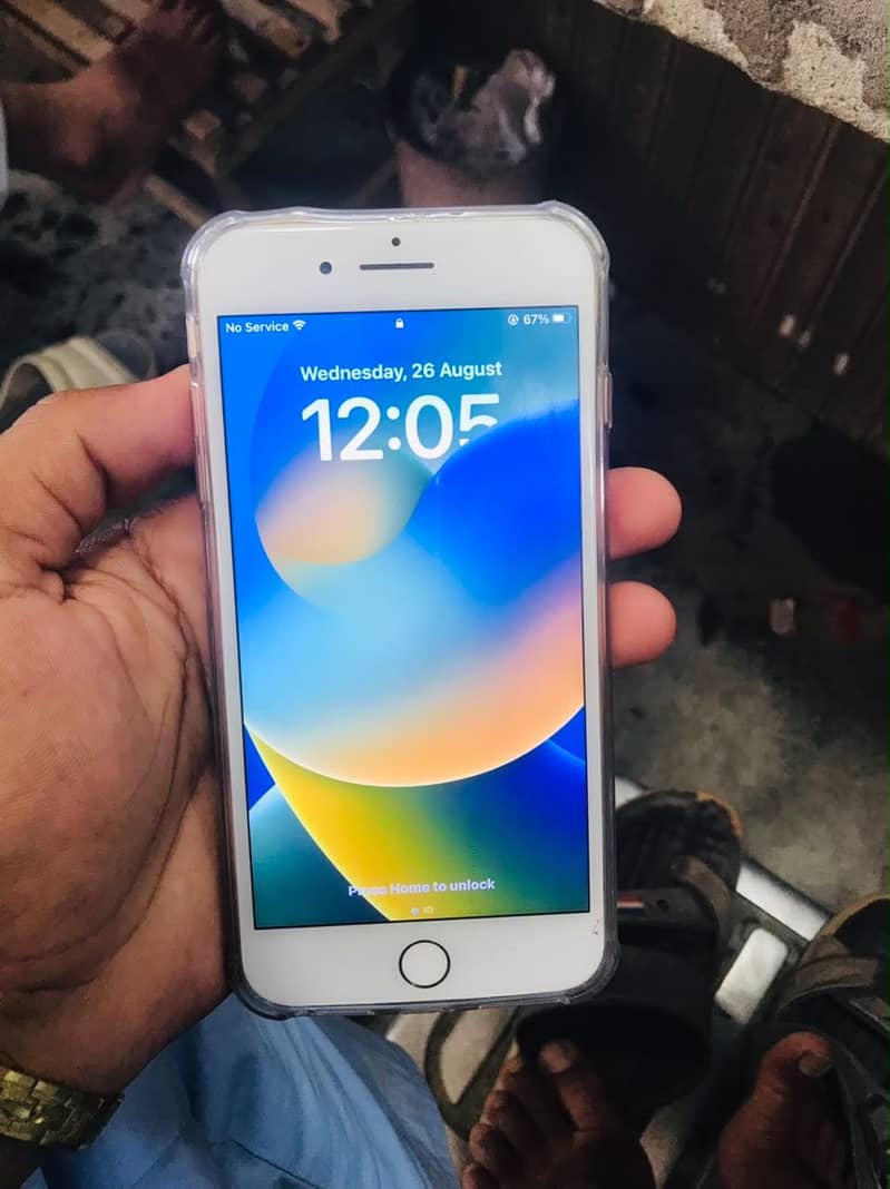 Apple iPhone 8 Plus 3