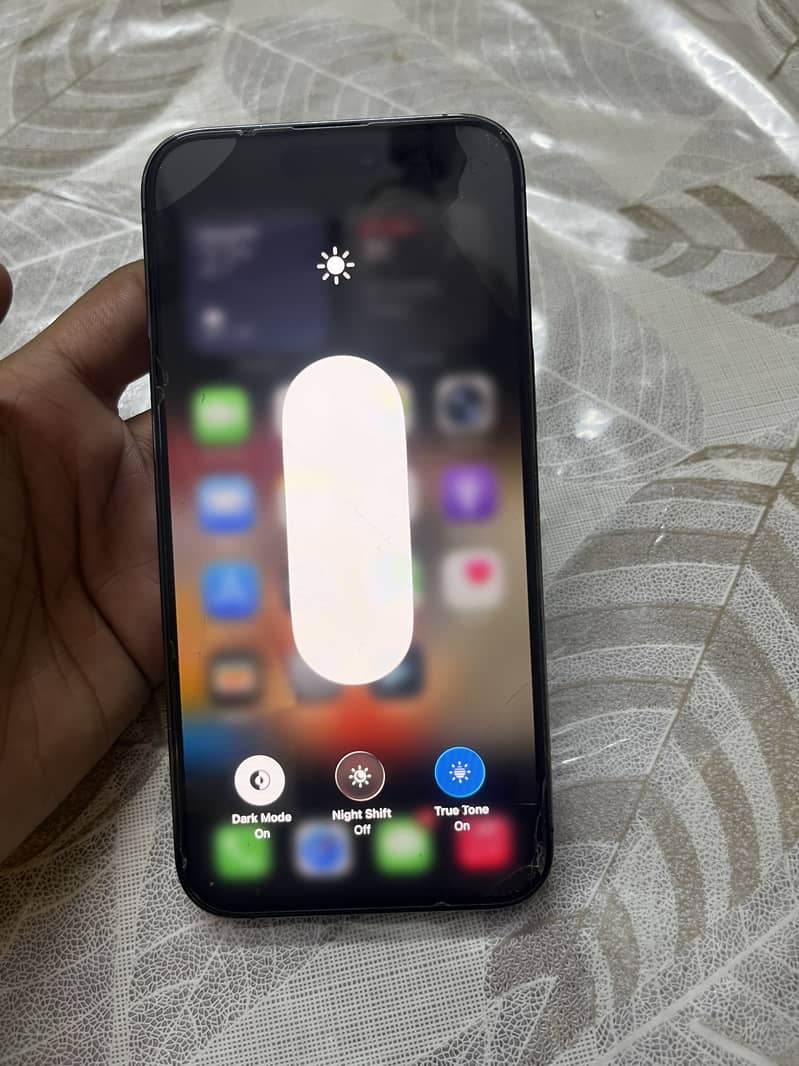 Apple iPhone 14 Pro Max 4