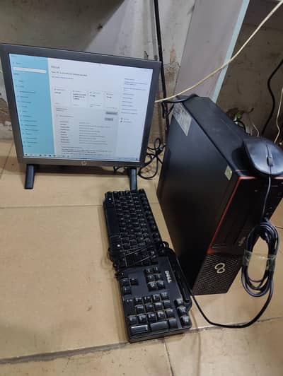 Core i5  4TH  GENRATION ALL OK 10/10 Fujitsu pc