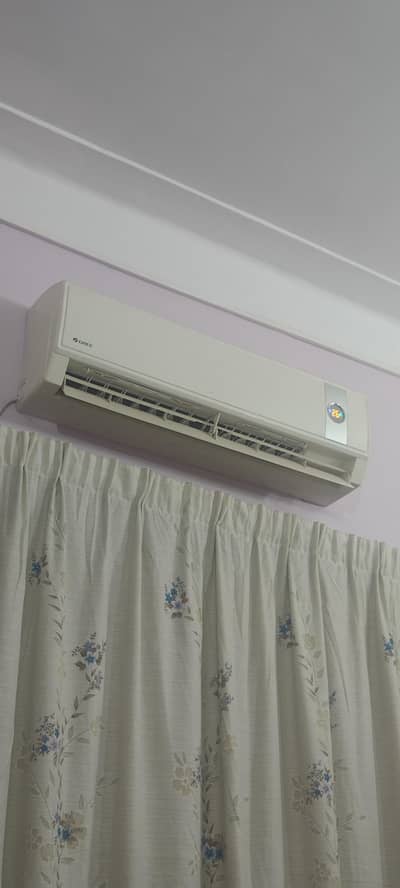 Gree AC 1.5 ton non-inverter (Working)