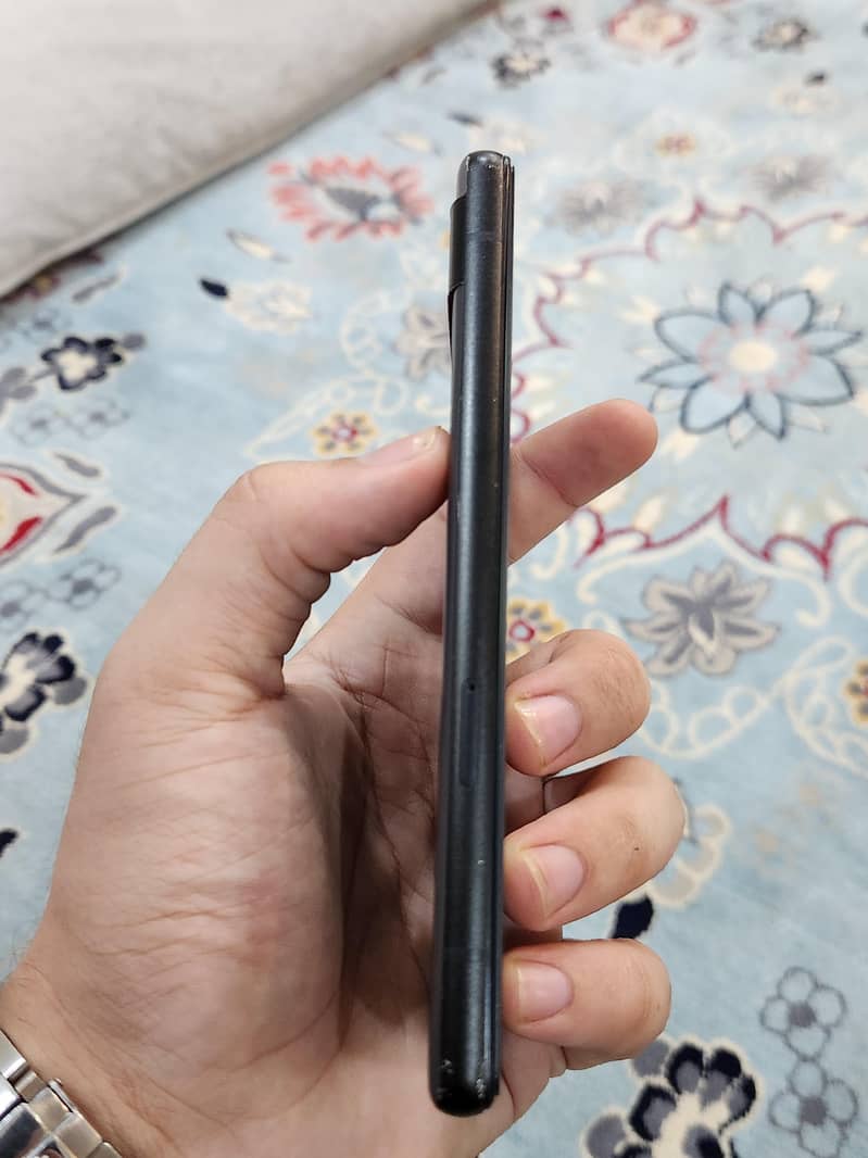 Google Pixel 6a 5